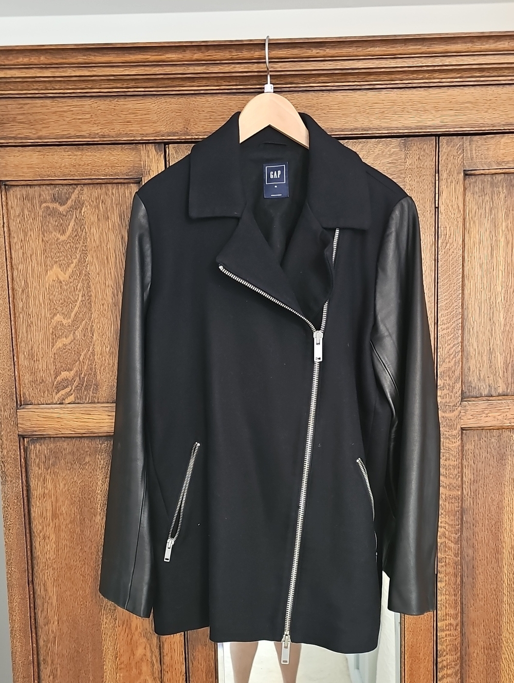 GAP Black Genuine Cow-Leather Sleeve Moto Jacket